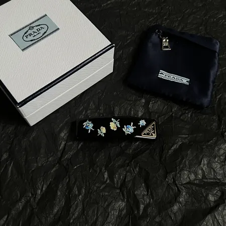 プラダ ヘアアクセサリー