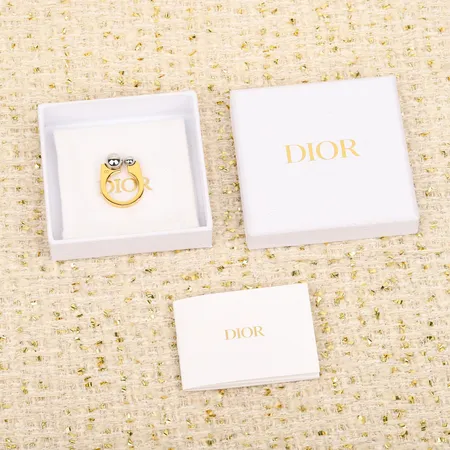 ディオール 指輪