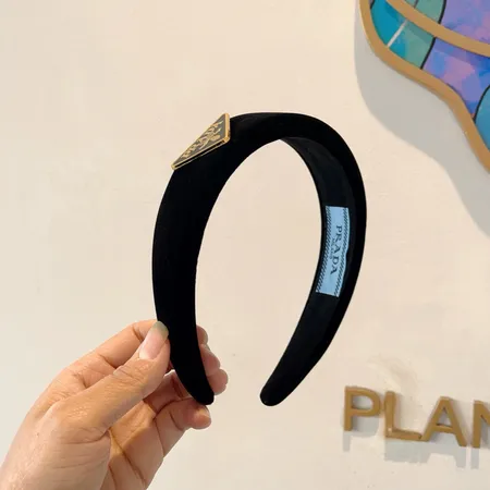 プラダ ヘアアクセサリー