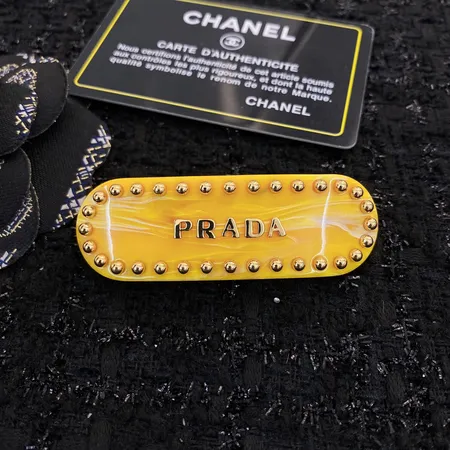 プラダ ヘアアクセサリー