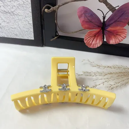 セリーヌ ヘアアクセサリー