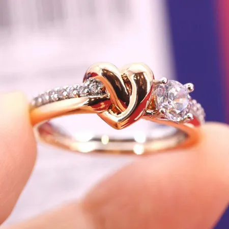 スワロフスキー 指輪