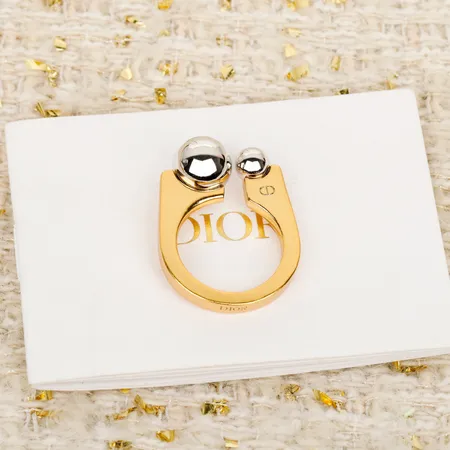 ディオール 指輪
