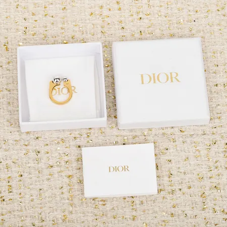 ディオール 指輪