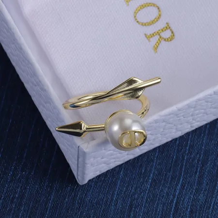 ディオール 指輪