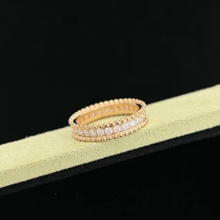 ヴァン クリーフ＆アーペル 指輪