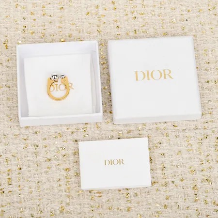 ディオール 指輪