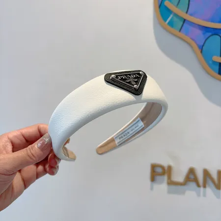 プラダ ヘアアクセサリー