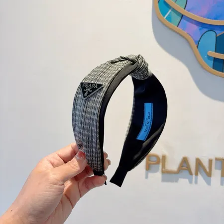 プラダ ヘアアクセサリー