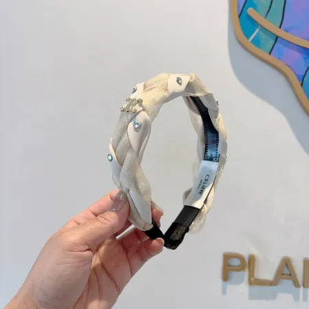 セリーヌ ヘアアクセサリー