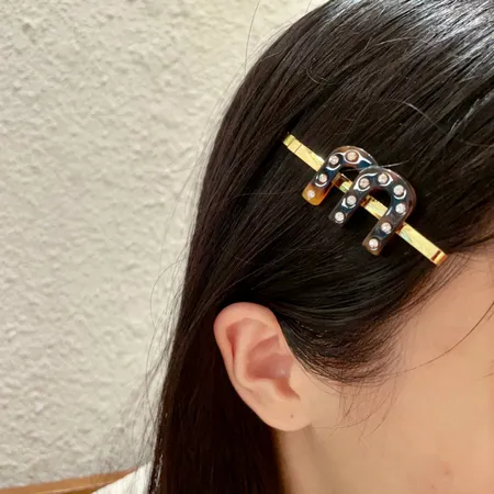 ミュウミュウ ヘアアクセサリー
