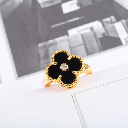 ヴァン クリーフ＆アーペル 指輪