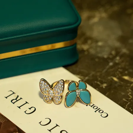 ヴァン クリーフ＆アーペル 指輪