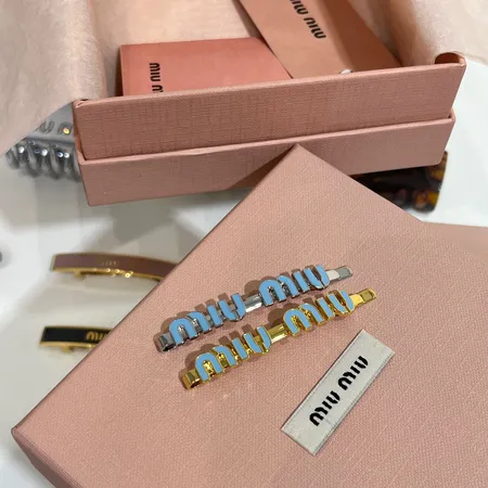 ミュウミュウ ヘアアクセサリー