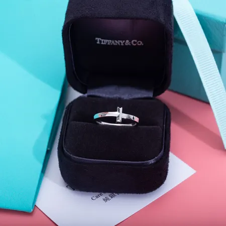 ティファニー 指輪