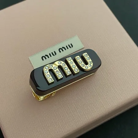 ミュウミュウ ヘアアクセサリー