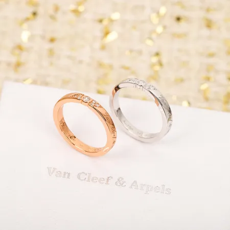 ヴァン クリーフ＆アーペル 指輪