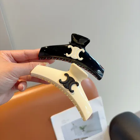 セリーヌ ヘアアクセサリー