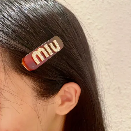 ミュウミュウ ヘアアクセサリー