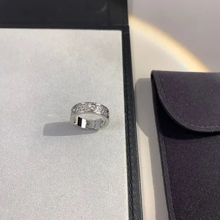 カルティエ 指輪