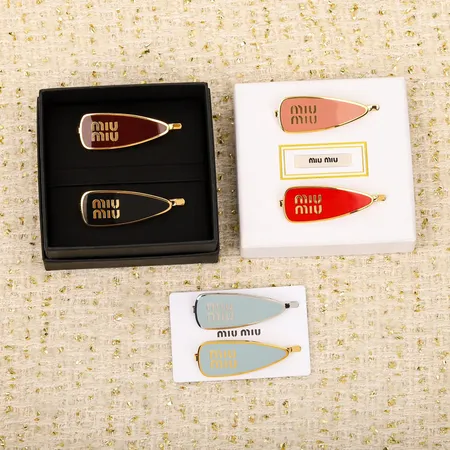 ミュウミュウ ヘアアクセサリー