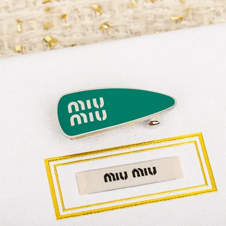 ミュウミュウ ヘアアクセサリー