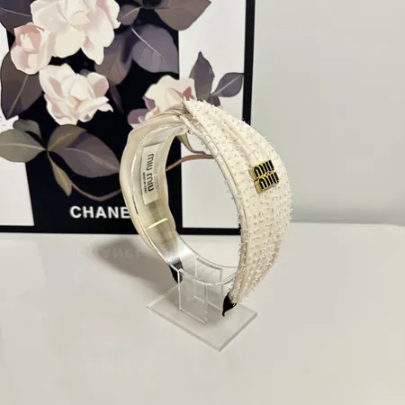 ミュウミュウ ヘアアクセサリー