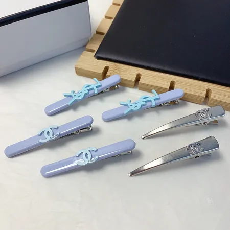 セリーヌ ヘアアクセサリー