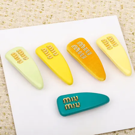 ミュウミュウ ヘアアクセサリー