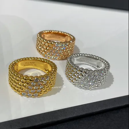 ヴァン クリーフ＆アーペル 指輪