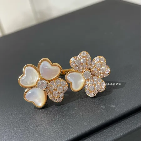 ヴァン クリーフ＆アーペル 指輪