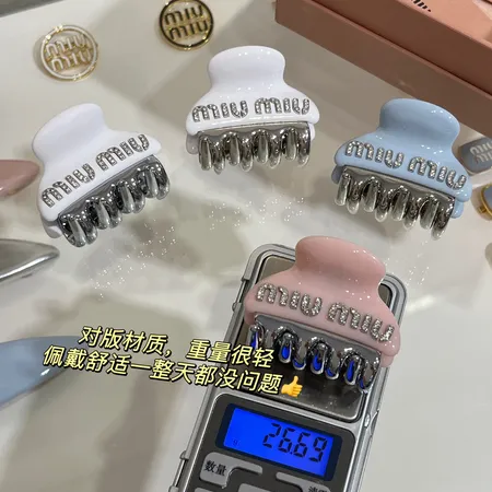 ミュウミュウ ヘアアクセサリー