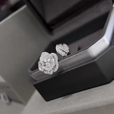 ディオール 指輪