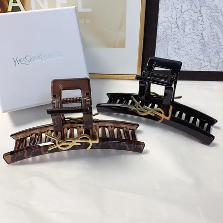 セリーヌ ヘアアクセサリー