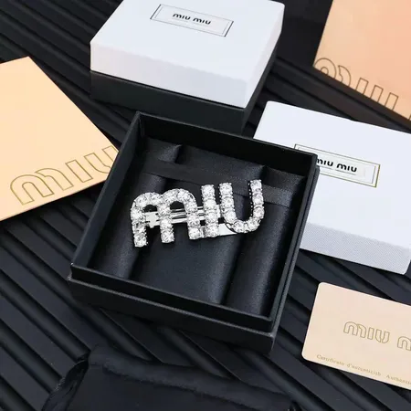 ミュウミュウ ヘアアクセサリー