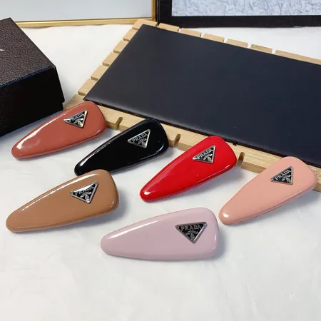 プラダ ヘアアクセサリー