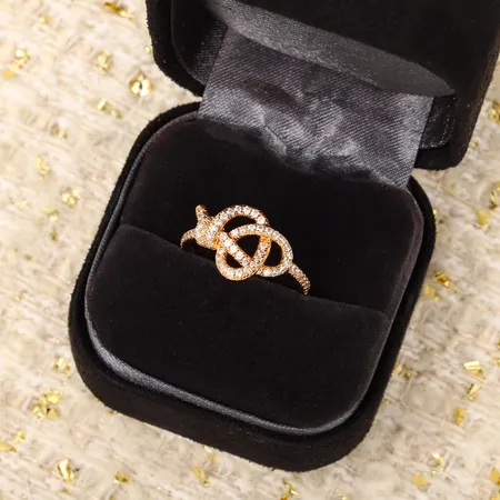 ティファニー 指輪