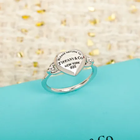 ティファニー 指輪