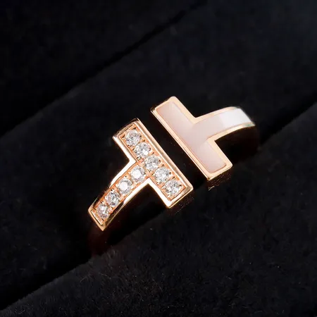 ティファニー 指輪