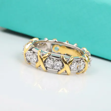 ティファニー 指輪