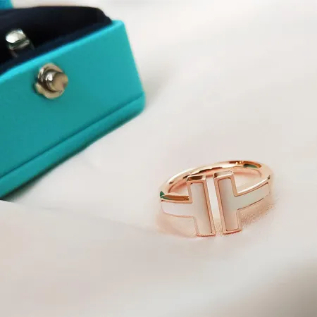 ティファニー 指輪