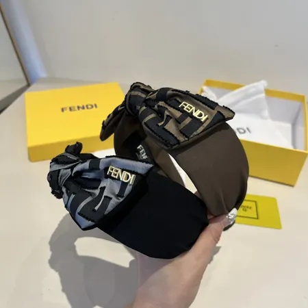 フェンディ ヘアアクセサリー