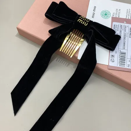 ミュウミュウ ヘアアクセサリー