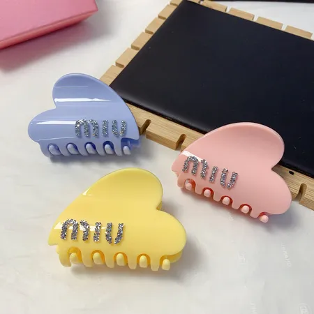 ミュウミュウ ヘアアクセサリー