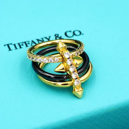 ティファニー 指輪
