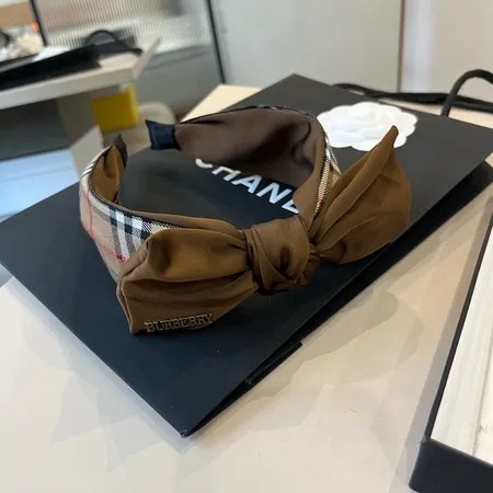 バーバリー ス ヘアアクセサリー