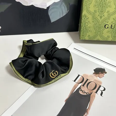 グッチ ヘアアクセサリー