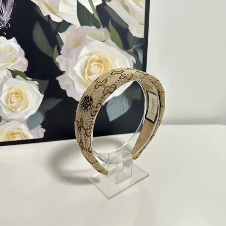 グッチ ヘアアクセサリー