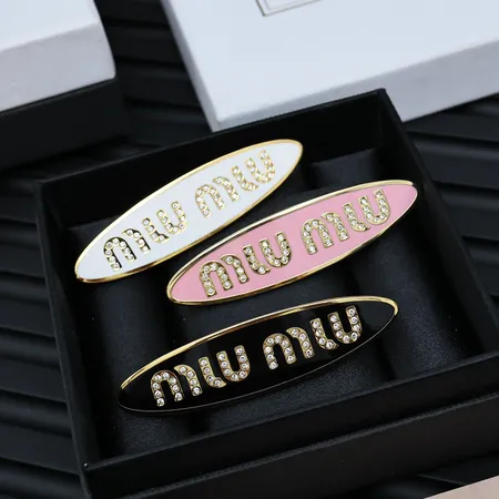 ミュウミュウ ヘアアクセサリー