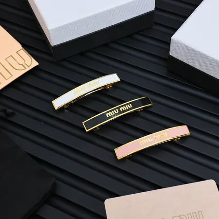 ミュウミュウ ヘアアクセサリー